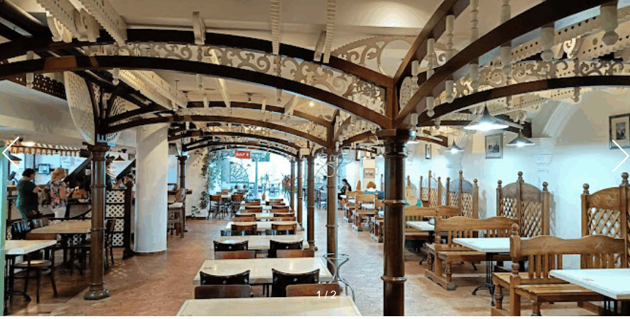 Пузата хата проспект Соборності 2/1